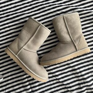 BRAND NEW ugg boots